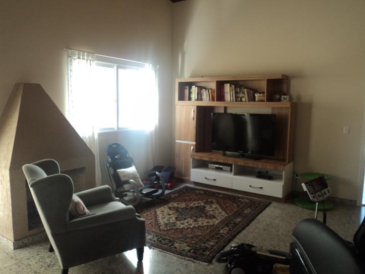 Casa à venda – Alphaville, Barueri | 1 suíte, 198m²