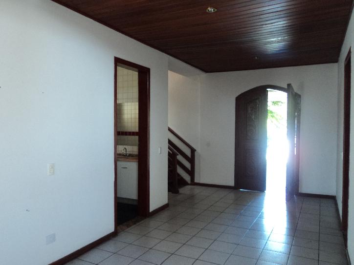 Casa para alugar – Alphaville 4, Barueri | 3 suítes