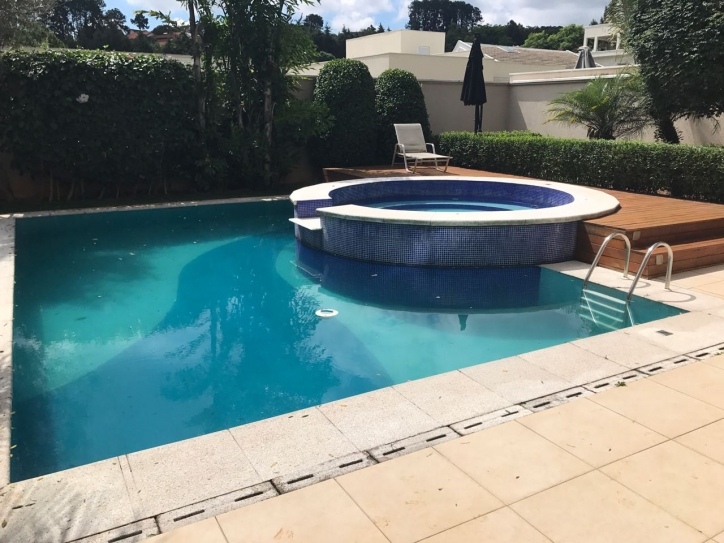 Casa à venda – Alphaville, Santana de Parnaíba | 4 suítes, 500m²