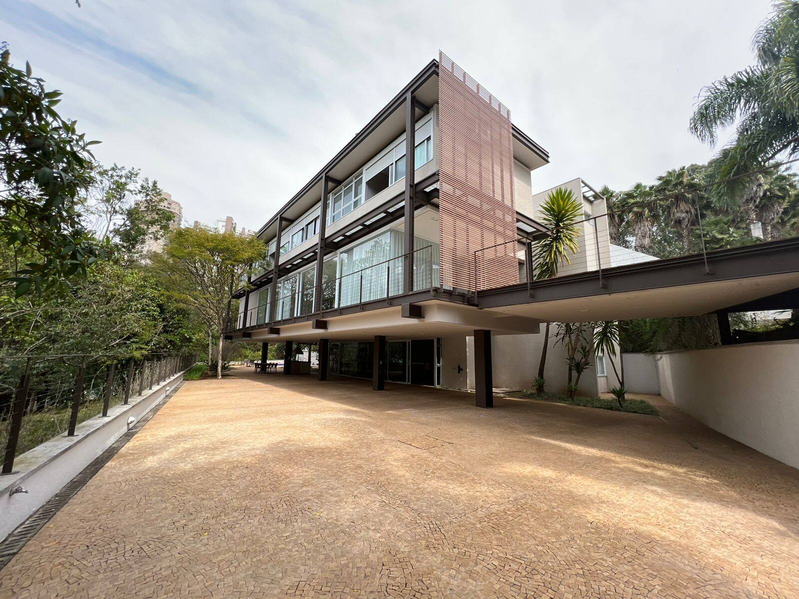 Casa à venda – Alphaville, Santana de Parnaíba | 4 suítes