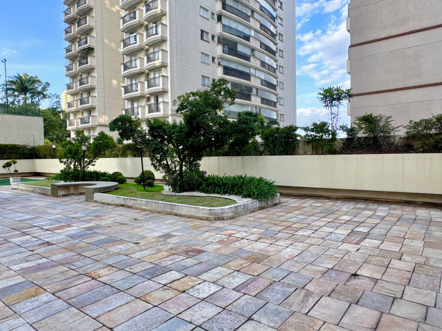 Apartamento, 1 suíte, 240m², em Alphaville Centro Industrial e Empresarial/Alphaville. — foto 37