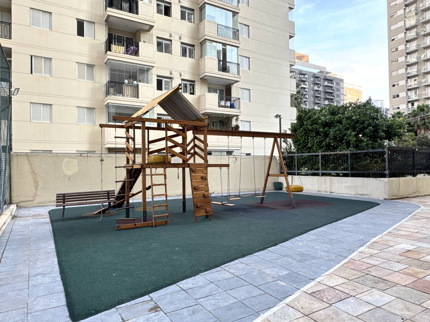 Apartamento, 1 suíte, 240m², em Alphaville Centro Industrial e Empresarial/Alphaville. — foto 38