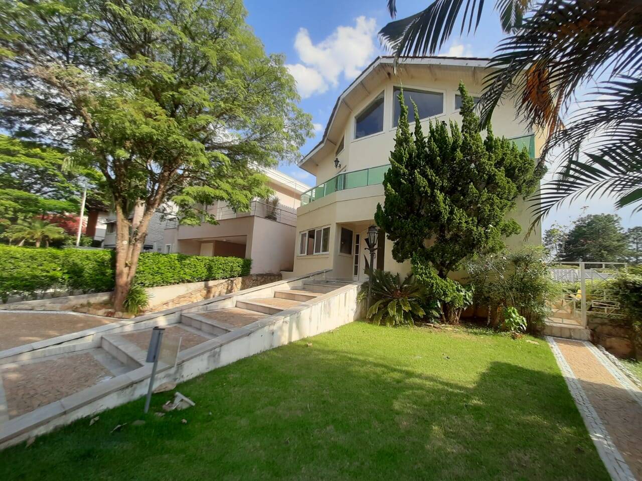 Casa à venda – Alphaville, Santana de Parnaíba | 4 suítes, 600m²