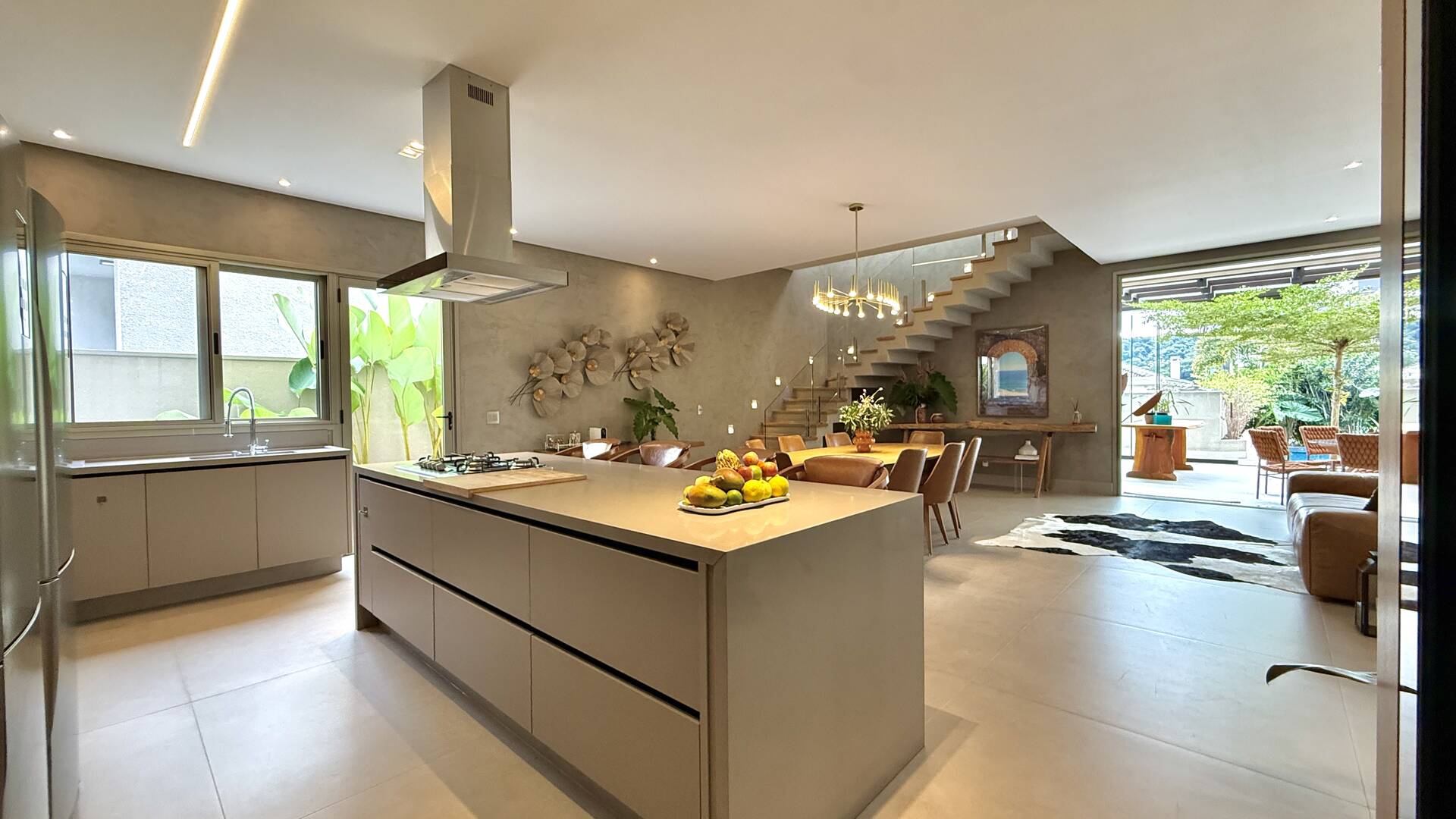 Casa à venda – Alphaville, Santana de Parnaíba | 4 suítes, 440m²