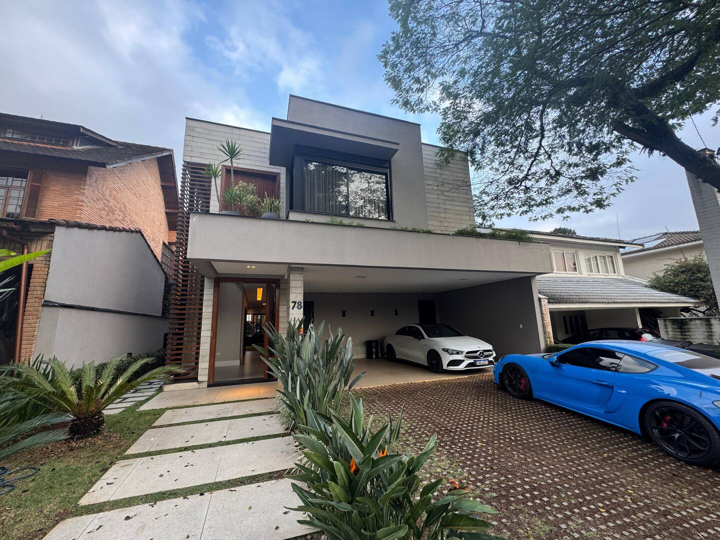 Casa à venda – Alphaville, Santana de Parnaíba | 4 suítes, 450m²