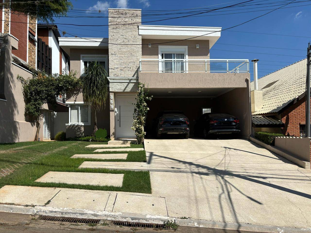 Casa para alugar – Alphaville, Santana de Parnaíba | 4 suítes, 290m²