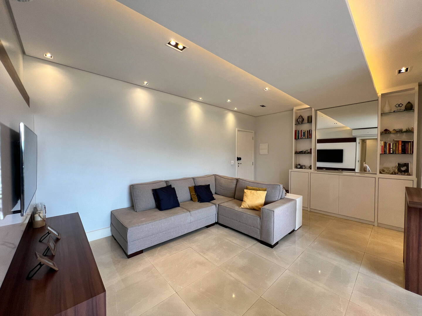 Apartamento, 1 suíte, 72m², em Tamboré — foto 3