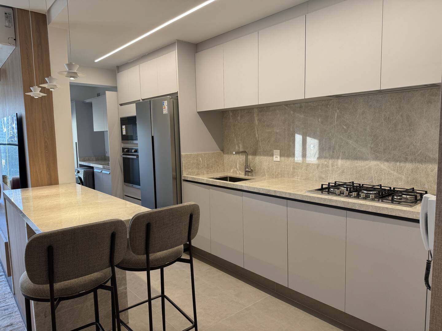 Apartamento, 3 suítes, 123m², em Alphaville Centro Industrial e Empresarial/Alphaville. — foto 3