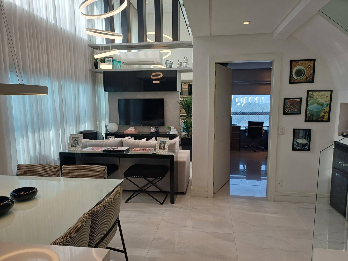 Apartamento, 3 suítes, 134m², em Melville Empresarial I e II — foto 2
