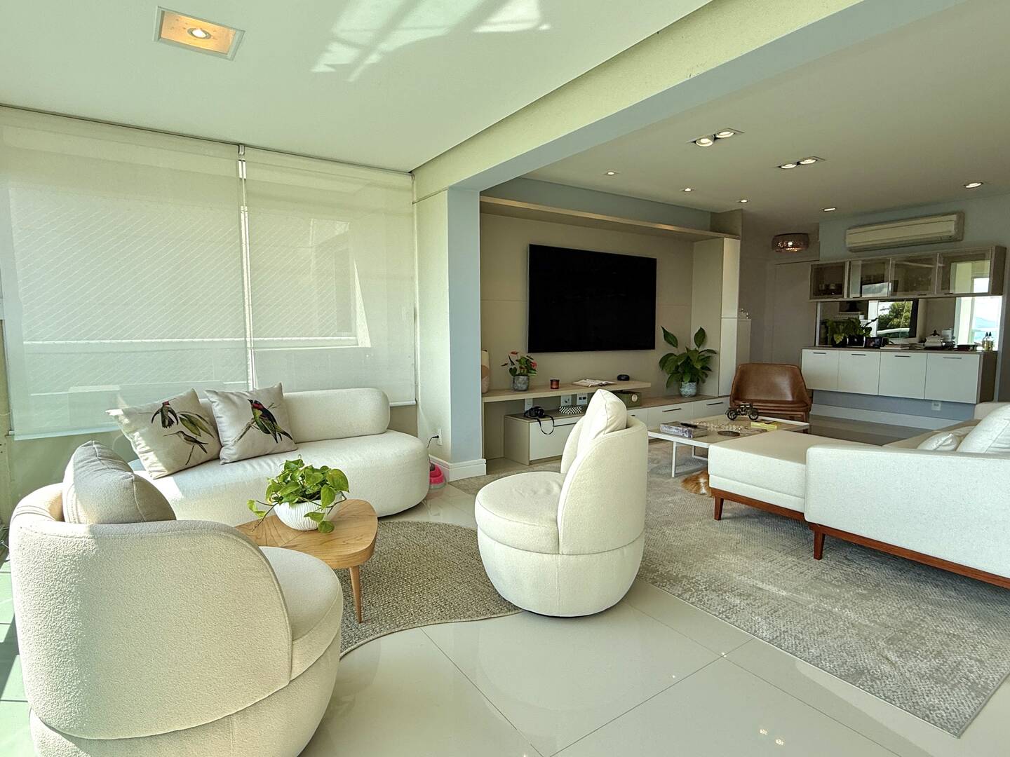 Apartamento à venda – Tamboré, Santana de Parnaíba | 3 suítes, 202m²