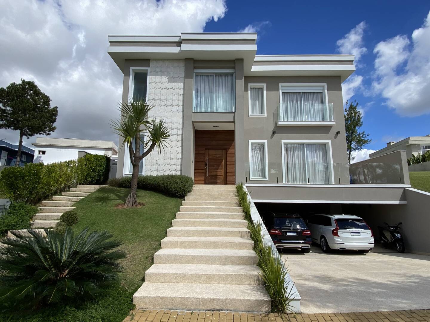 Casa à venda – Alphaville, Santana de Parnaíba | 4 suítes, 450m²
