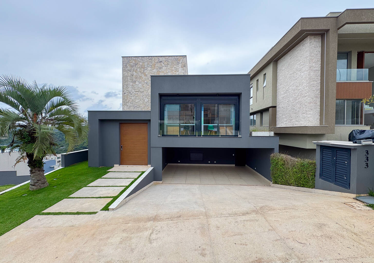 Casa à venda – Alphaville, Santana de Parnaíba | 4 suítes, 390m²