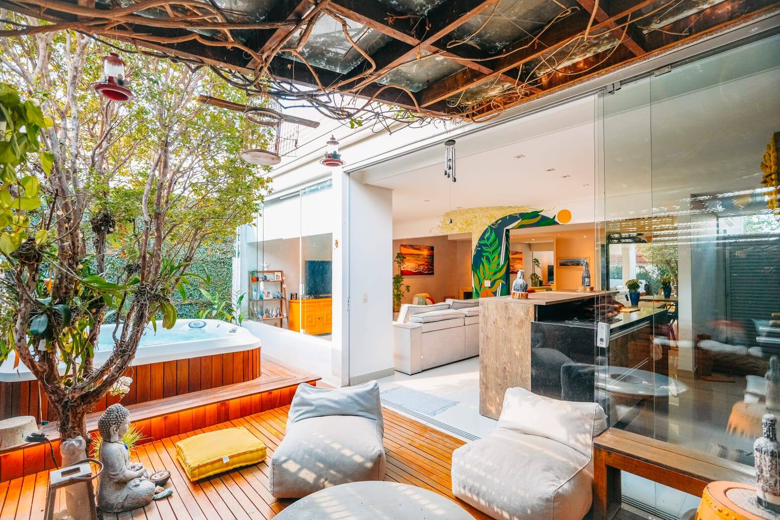 Casa à venda – Alphaville, Santana de Parnaíba | 1 suíte, 180m²