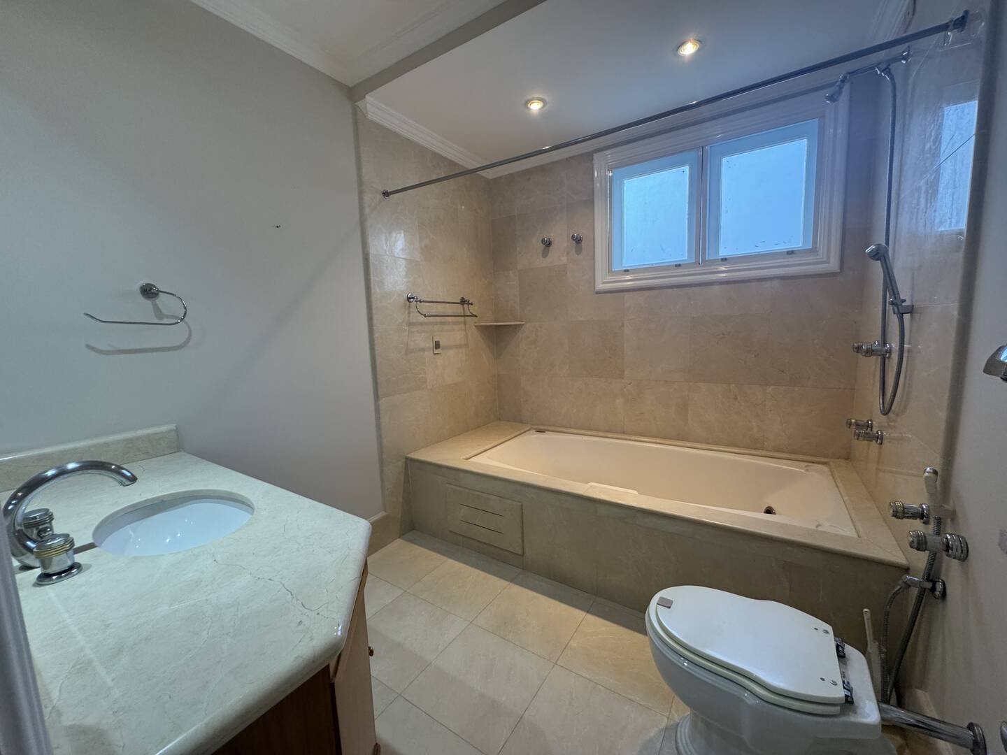 Casa, 4 suítes, 456m², em Alphaville — foto 3