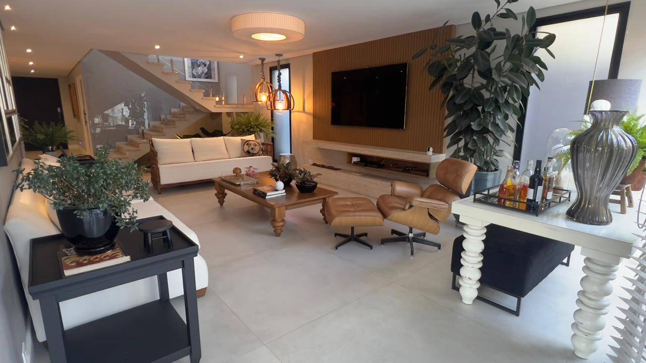 Casa, 4 suítes, 300m², em Alphaville — foto 7