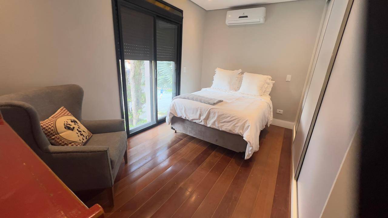 Casa, 4 suítes, 300m², em Alphaville — foto 18