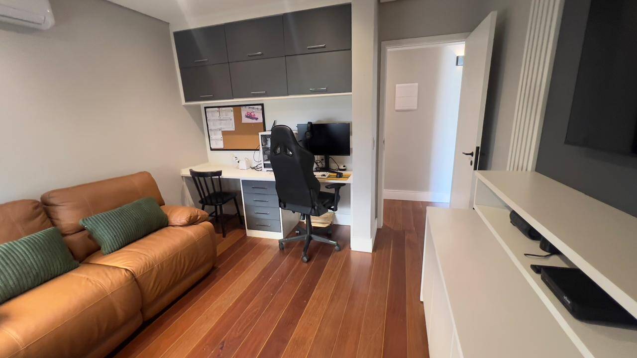Casa, 4 suítes, 300m², em Alphaville — foto 20