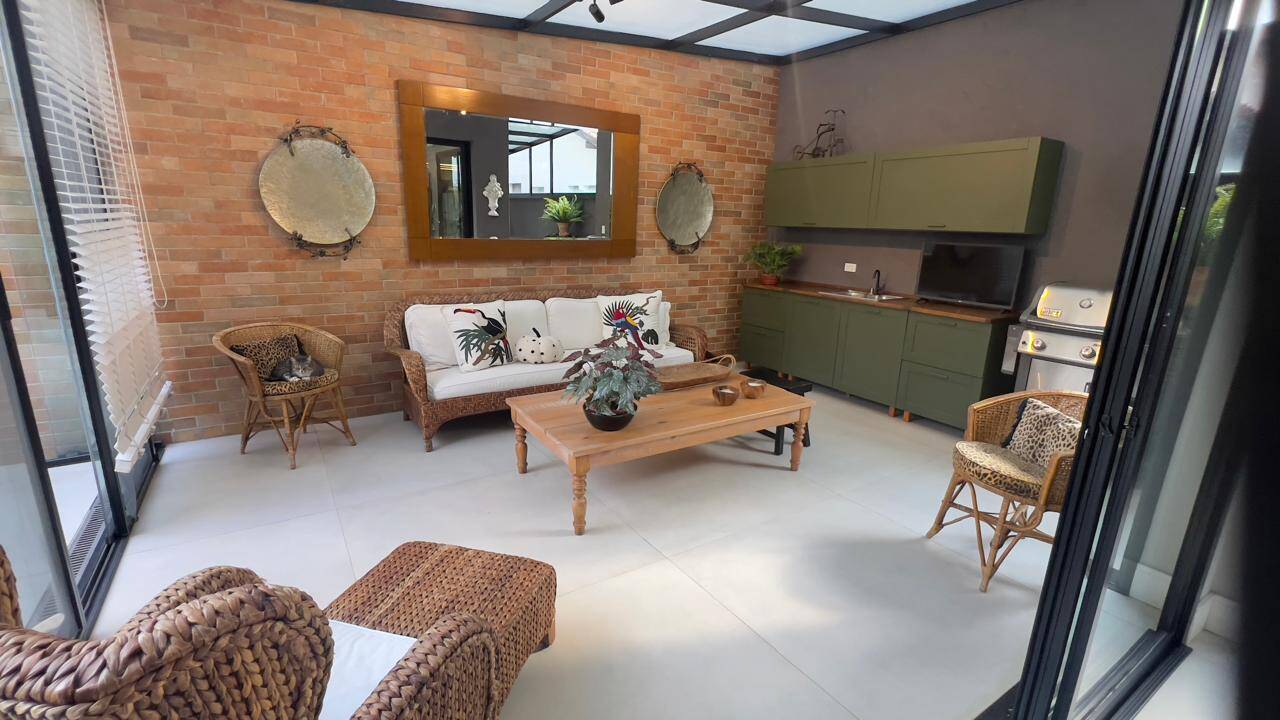 Casa, 4 suítes, 300m², em Alphaville — foto 30