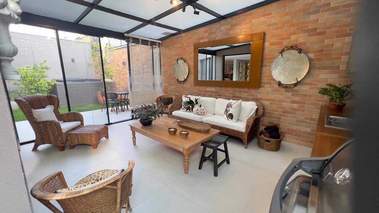 Casa, 4 suítes, 300m², em Alphaville — foto 34