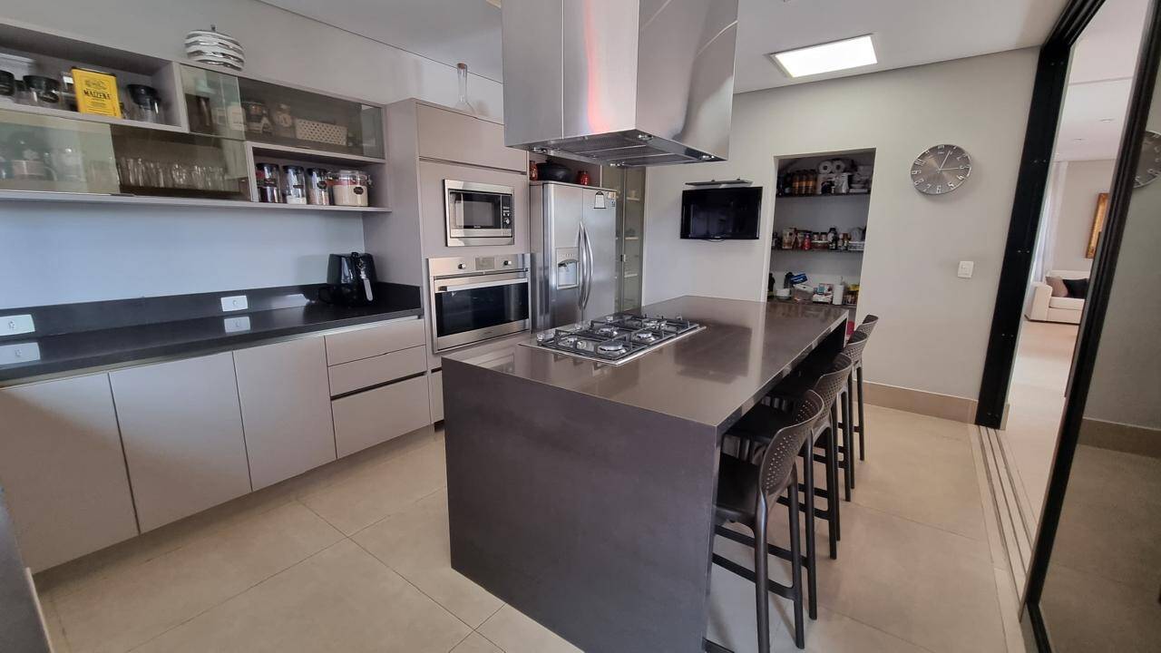 Casa, 4 suítes, 523m², em Alphaville Centro Industrial e Empresarial/Alphaville. — foto 7
