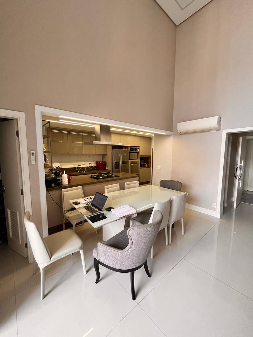Apartamento à venda – Alphaville, Santana de Parnaíba | 3 suítes, 172m²