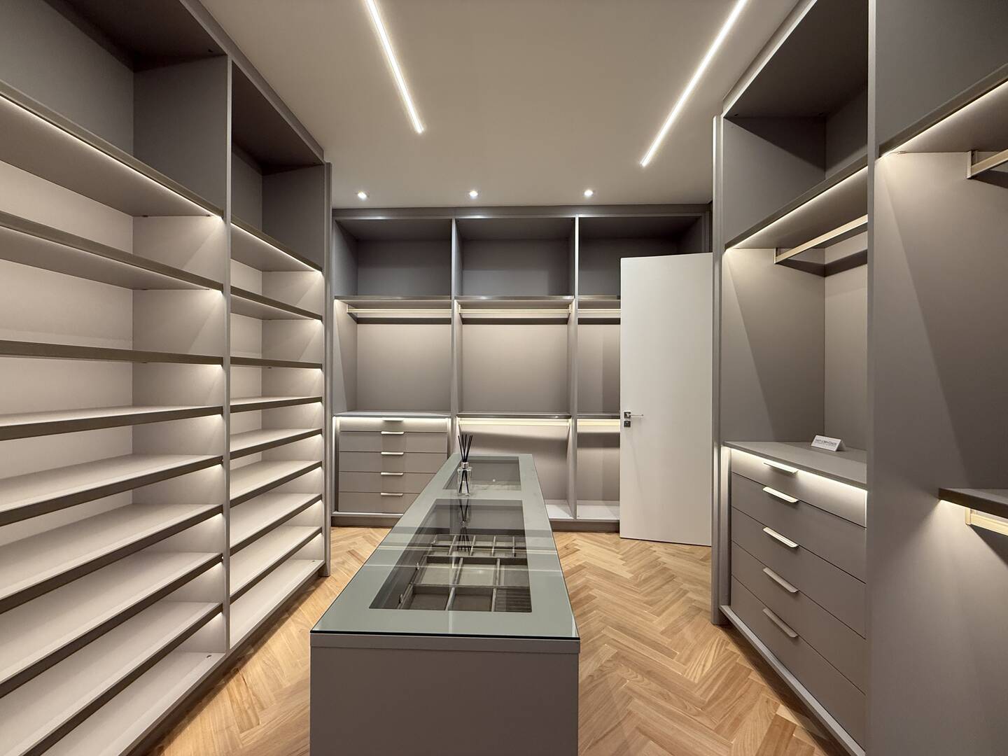 Casa, 5 suítes, 837m², em Alphaville Residencial Um — foto 31