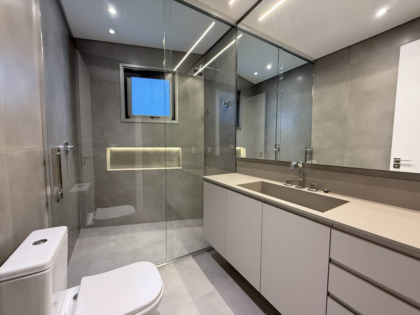 Casa, 5 suítes, 837m², em Alphaville Residencial Um — foto 33