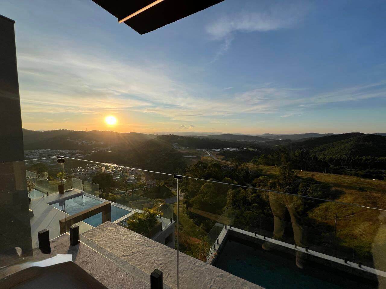 Casa, 4 suítes, 539m², em Paiol Velho — foto 3