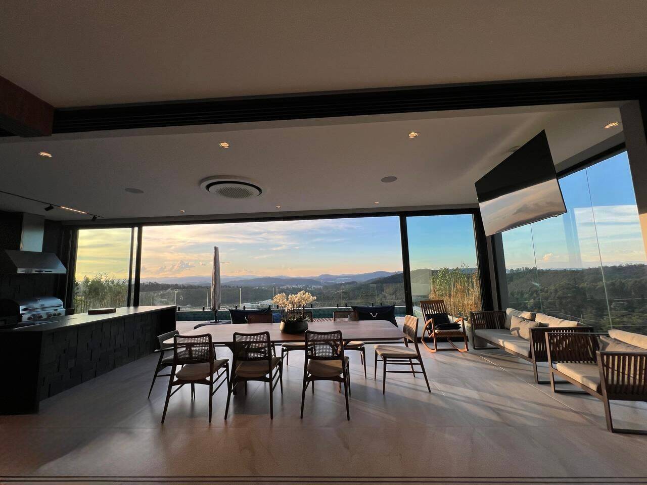 Casa, 4 suítes, 539m², em Paiol Velho — foto 2