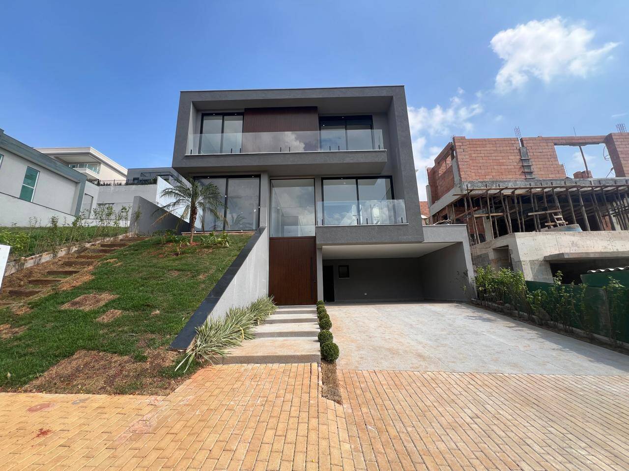 Casa à venda – Alphaville, Santana de Parnaíba | 4 suítes, 420m²