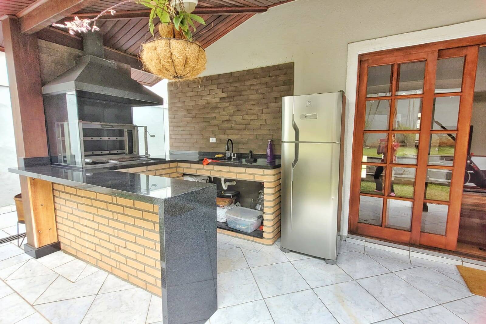 Casa, 2 suítes, 247m², em Alphaville — foto 2