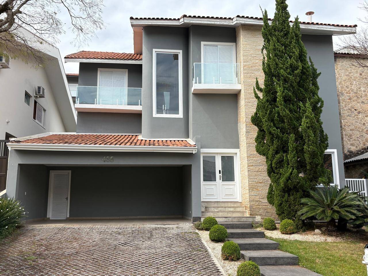 Casa à venda e locação – Alphaville, Santana de Parnaíba | 4 suítes, 420m²