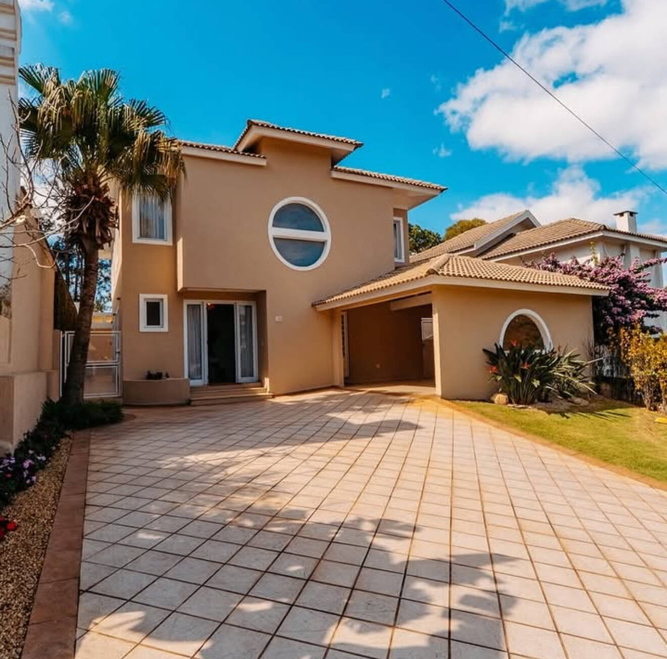 Casa à venda – Alphaville, Santana de Parnaíba | 4 suítes, 325m²