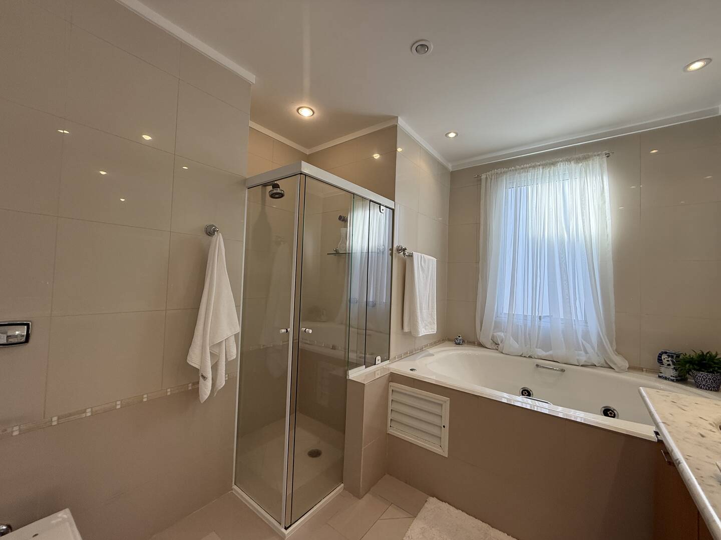 Casa, 4 suítes, 325m², em Alphaville — foto 16