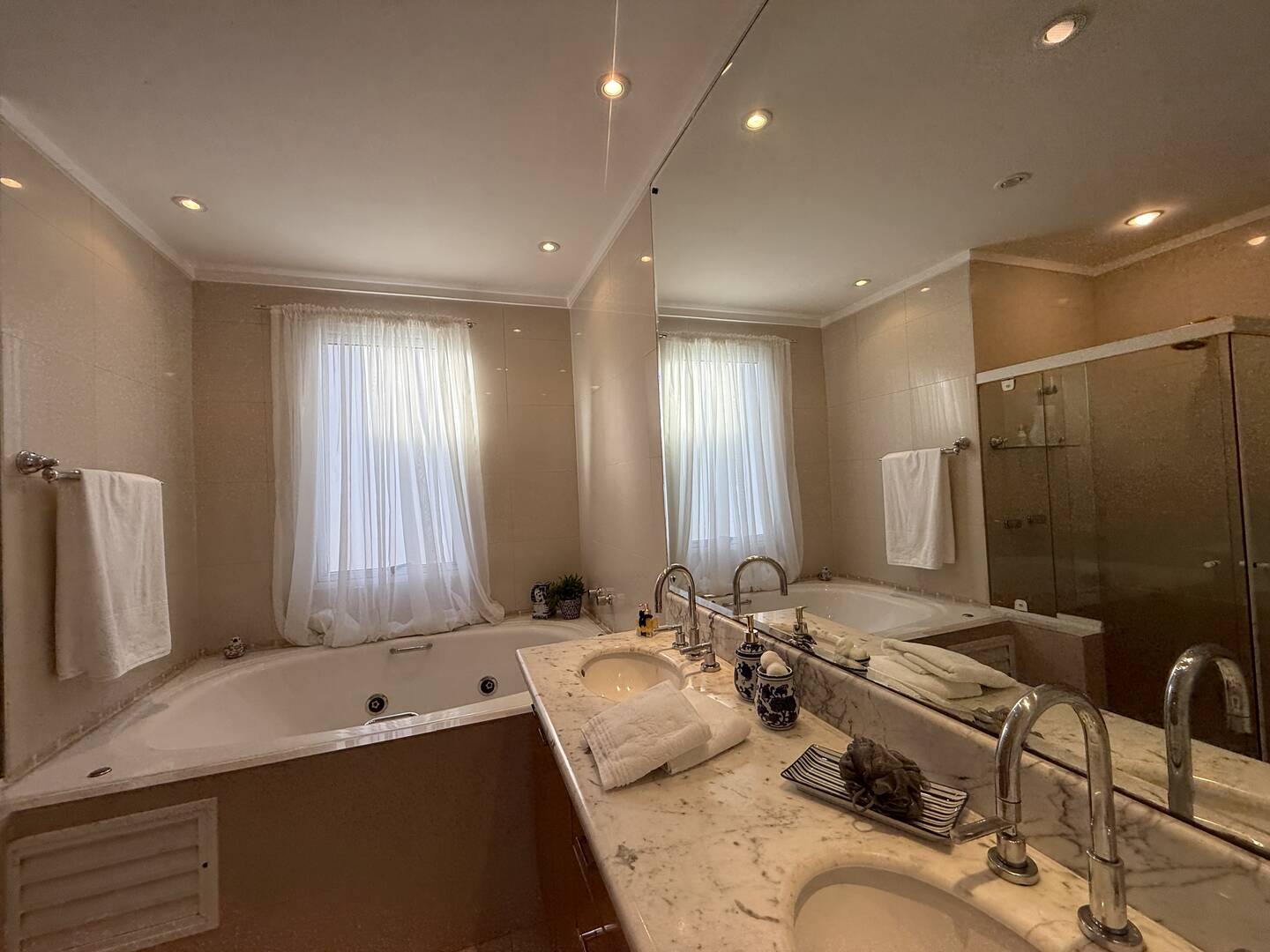 Casa, 4 suítes, 325m², em Alphaville — foto 14