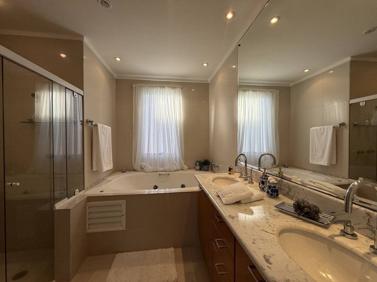 Casa, 4 suítes, 325m², em Alphaville — foto 35