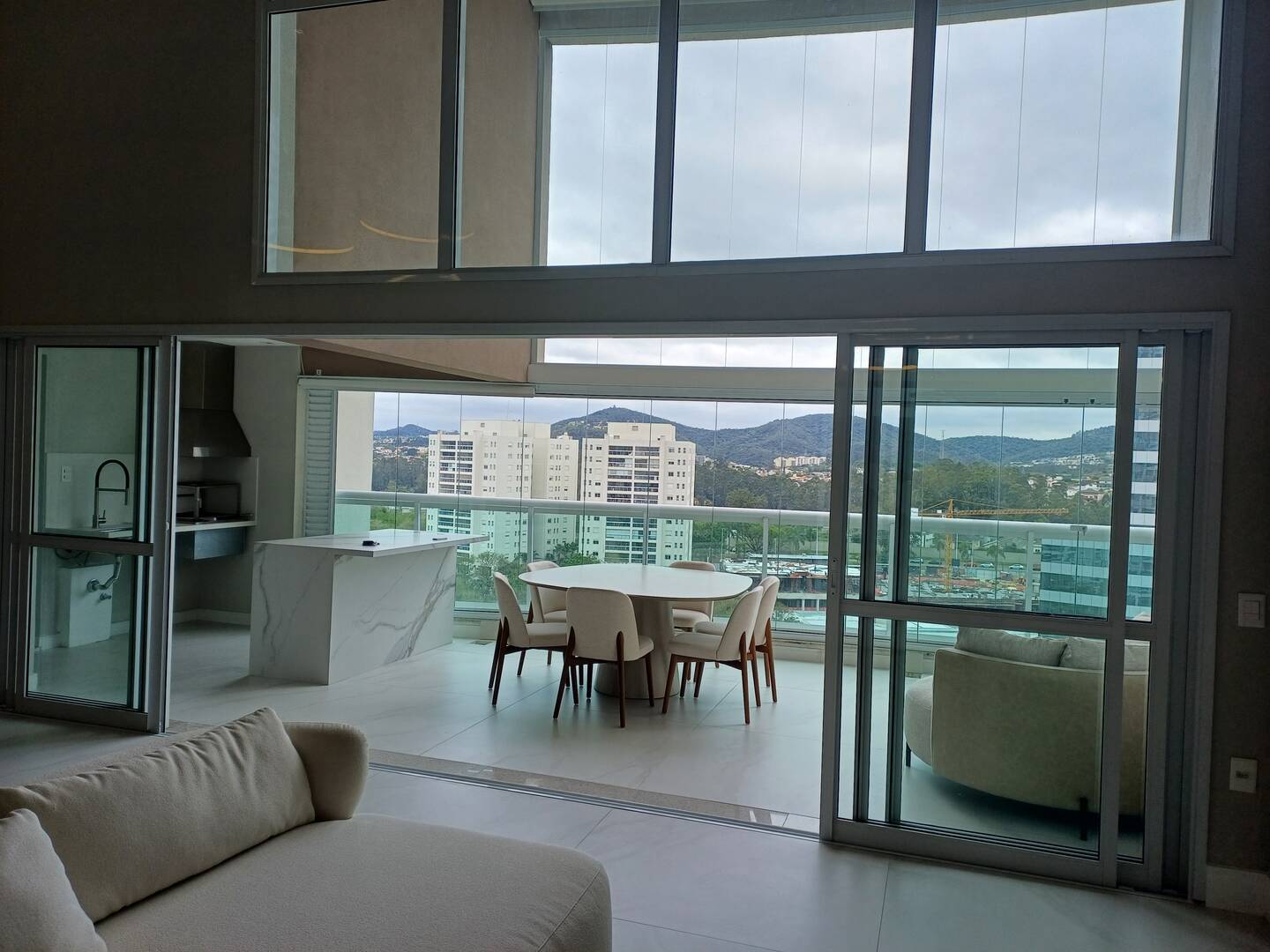 Apartamento, 4 suítes, 336m², em Alphaville Empresarial — foto 4