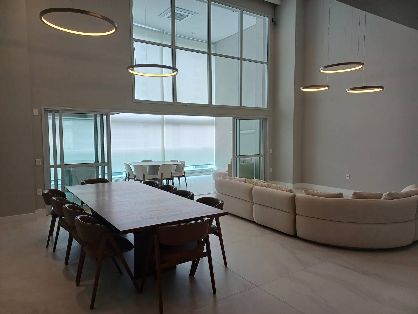 Apartamento, 4 suítes, 336m², em Alphaville Empresarial — foto 2