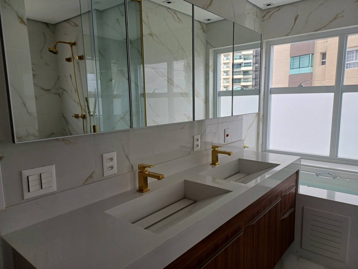Apartamento, 4 suítes, 336m², em Alphaville Empresarial — foto 7