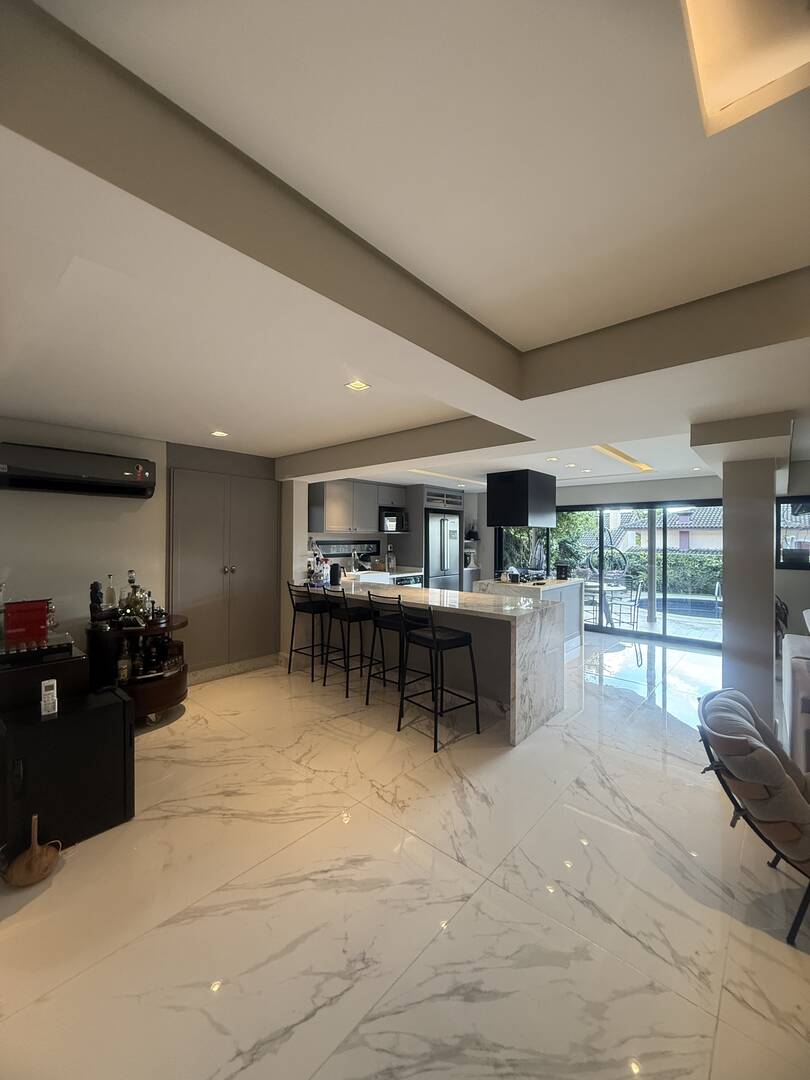 Casa, 3 suítes, 260m², em Alphaville — foto 10
