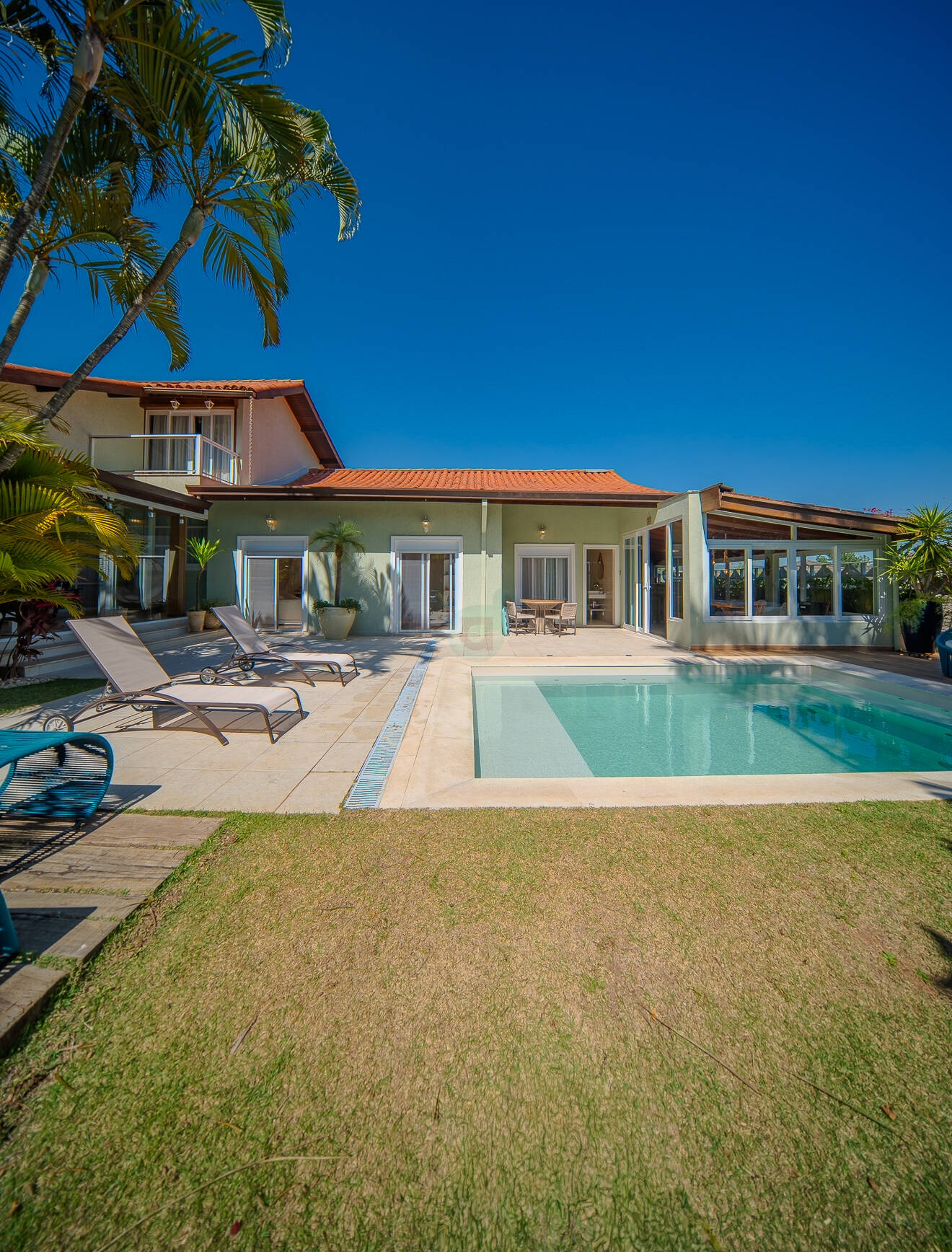 Casa, 3 suítes, 350m², em Alphaville — foto 2