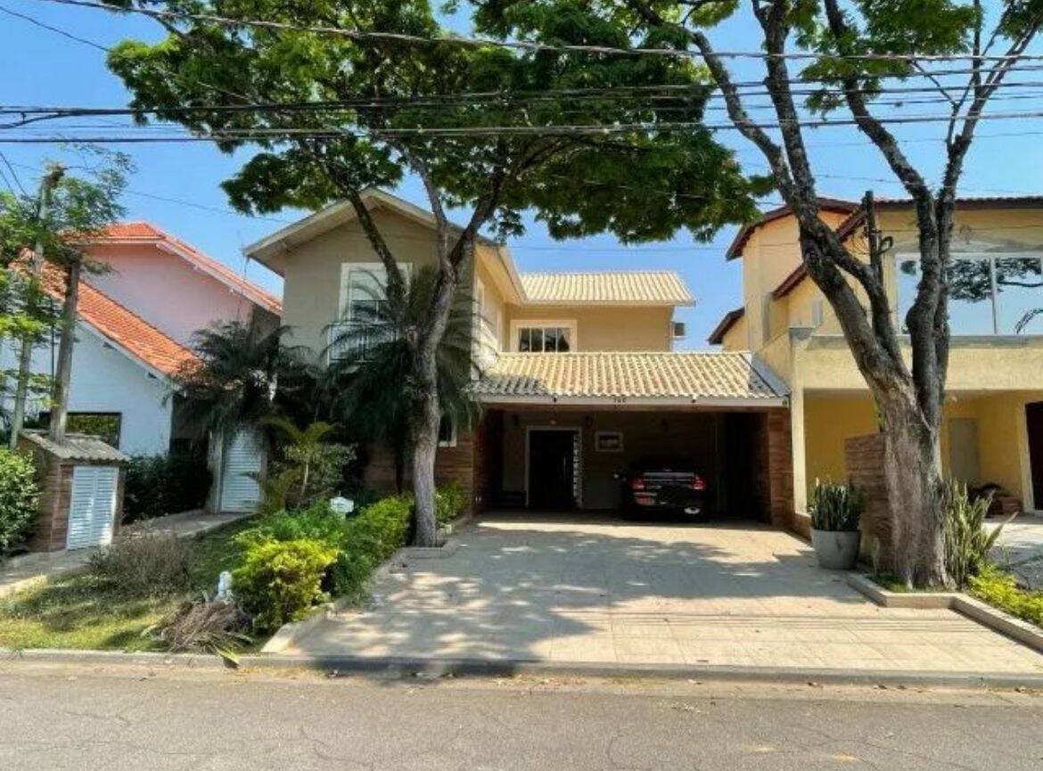 Casa à venda – Alphaville, Santana de Parnaíba | 2 suítes, 360m²