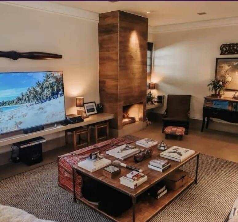 Casa à venda – Alphaville, Santana de Parnaíba | 1 suíte, 200m²