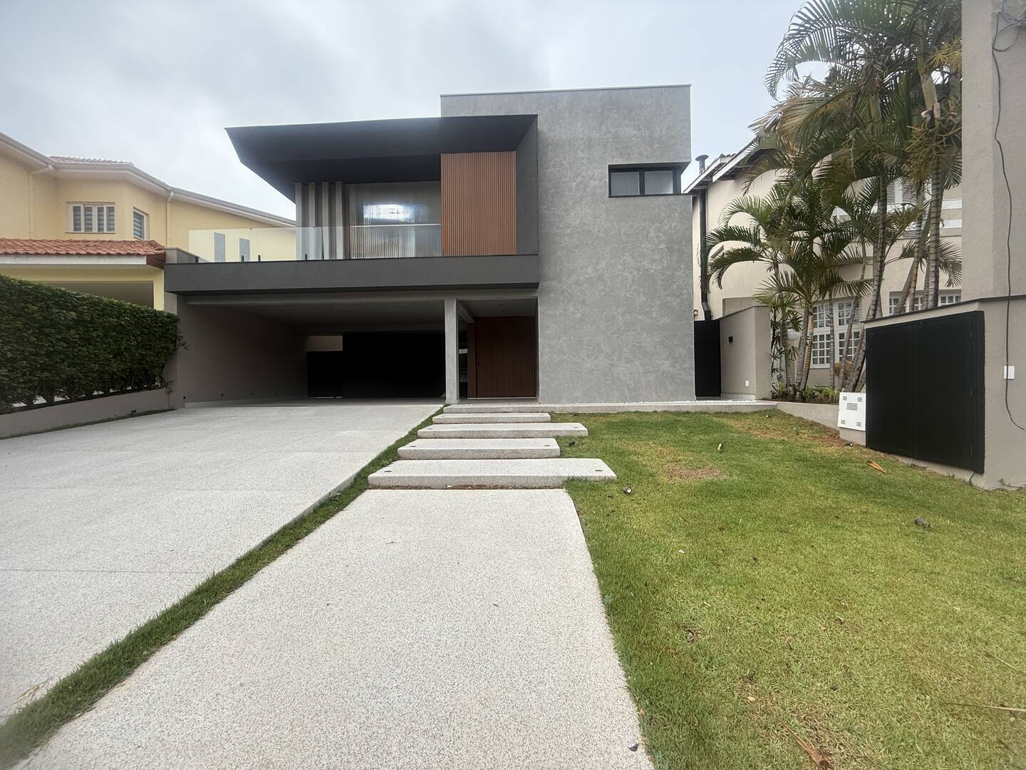 Casa à venda – Alphaville, Santana de Parnaíba | 4 suítes, 430m²