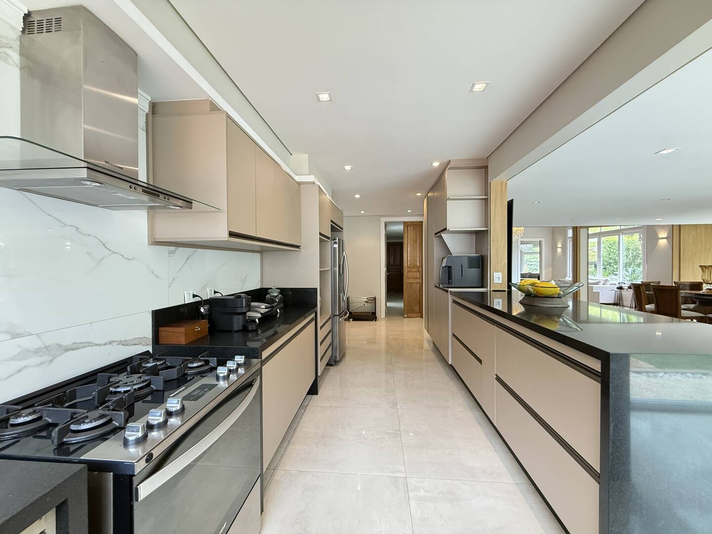 Casa, 4 suítes, 800m², em Tamboré — foto 4
