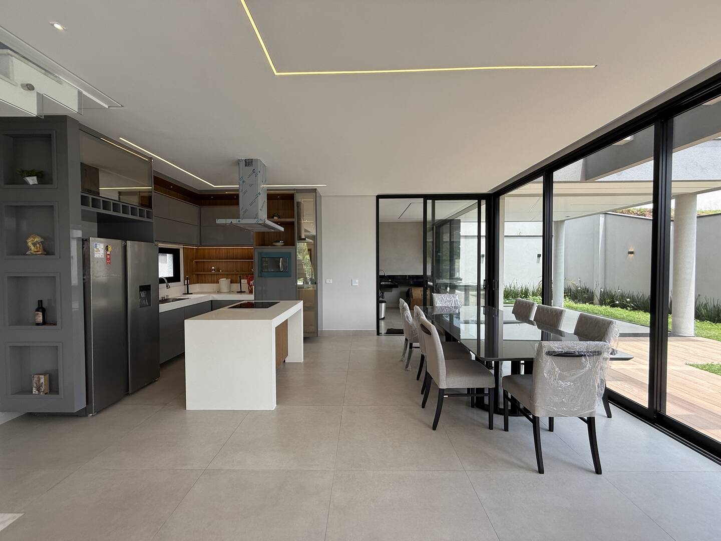 Casa, 4 suítes, 370m², em Colinas da Anhangüera — foto 2