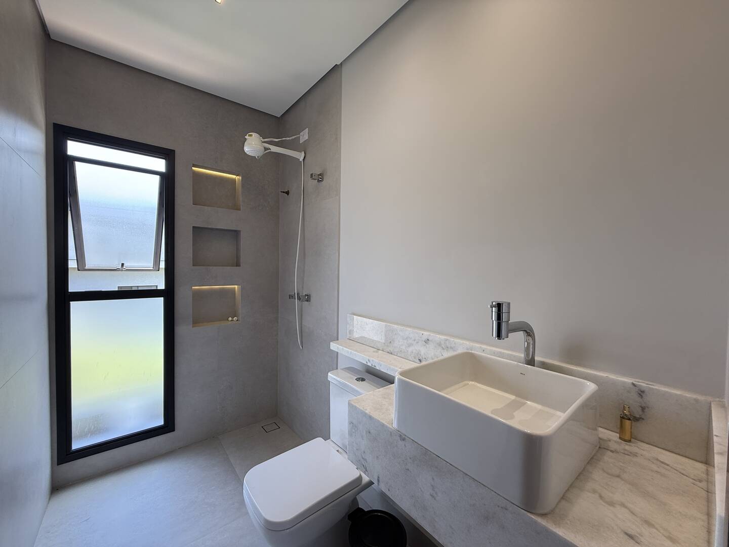 Casa, 4 suítes, 370m², em Colinas da Anhangüera — foto 17
