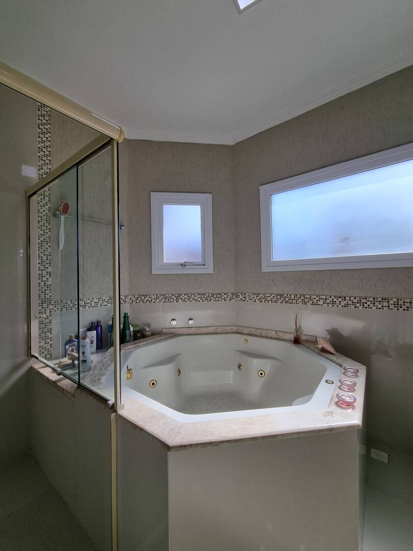Casa, 4 suítes, 350m², em Alphaville — foto 25