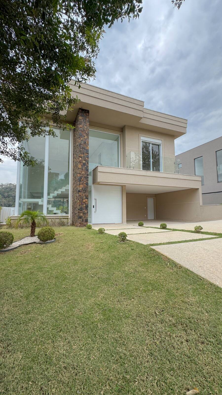 Casa à venda – Alphaville, Santana de Parnaíba | 4 suítes, 435m²