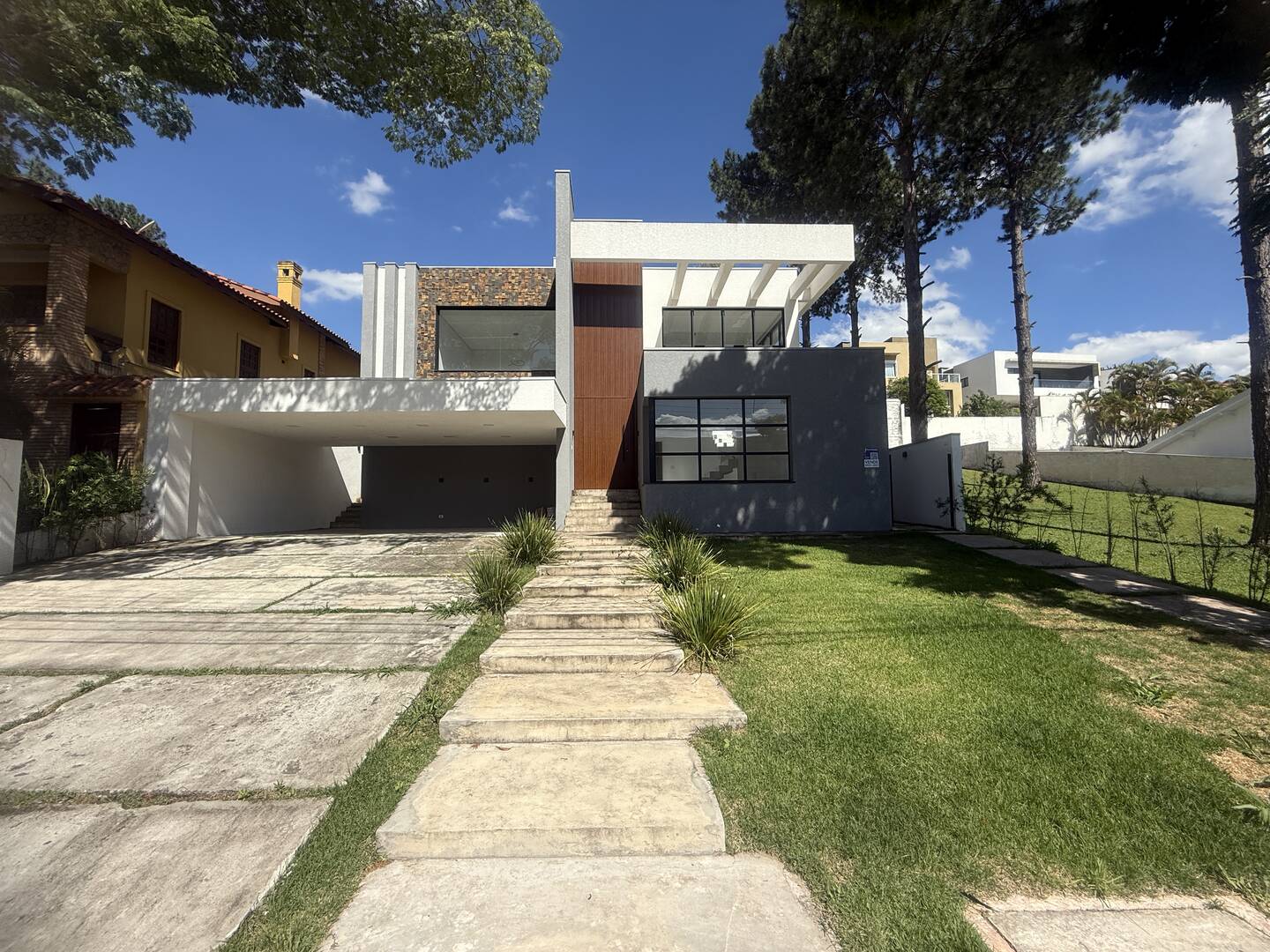 Casa à venda – Alphaville, Santana de Parnaíba | 4 suítes, 364m²